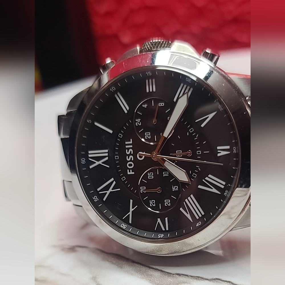 Men's FOSSIL Watch - Picture 2 of 8